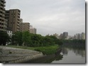 京橋川沿い